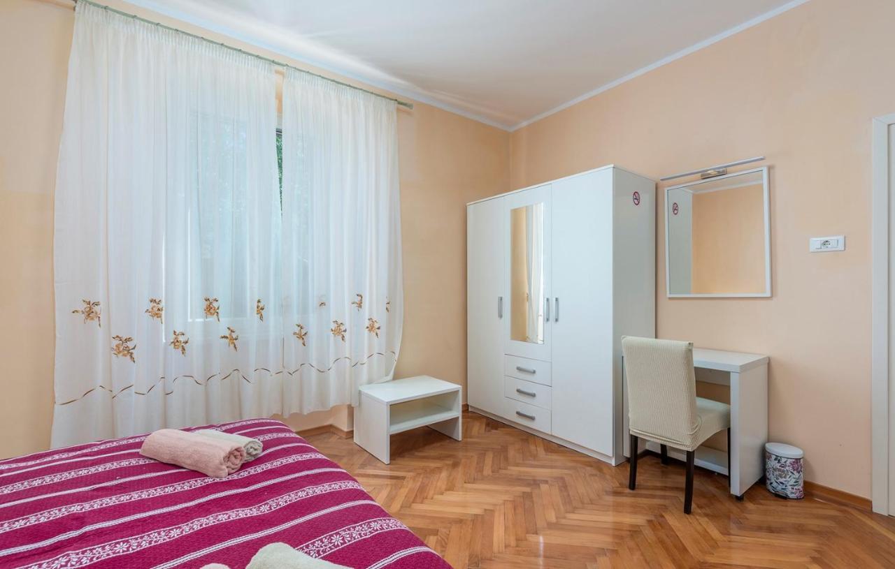 Apartment Lazzarich With Terrace Poreč Dış mekan fotoğraf